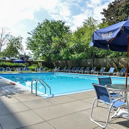 מלון Courtyard By Marriott New York Laguardia Airport מראה חיצוני תמונה
