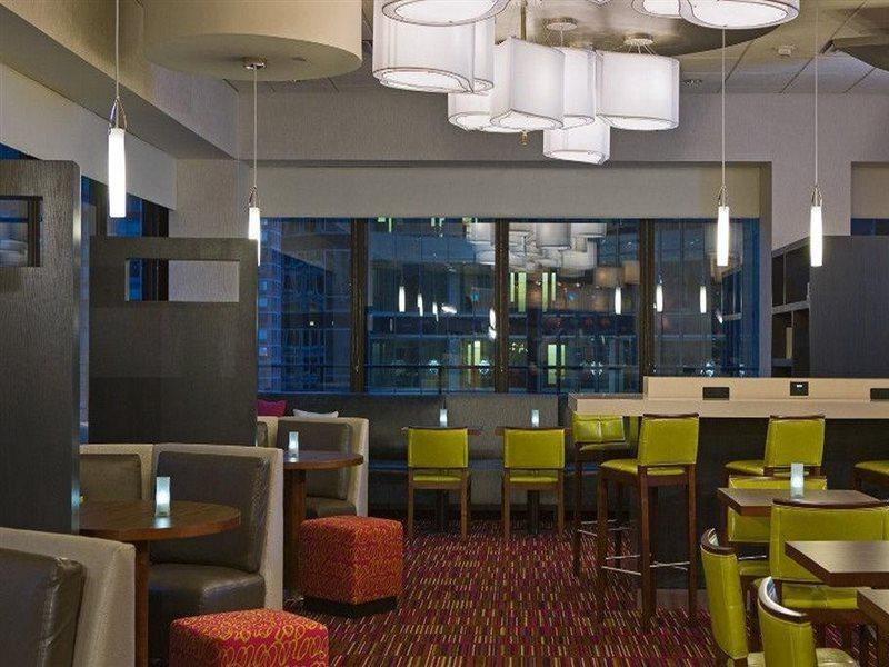 מלון Courtyard By Marriott New York Laguardia Airport מראה חיצוני תמונה