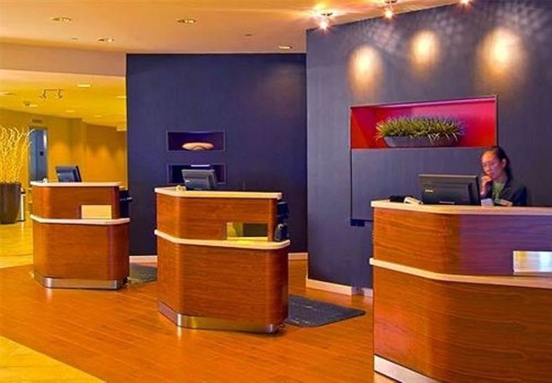 מלון Courtyard By Marriott New York Laguardia Airport מראה פנימי תמונה
