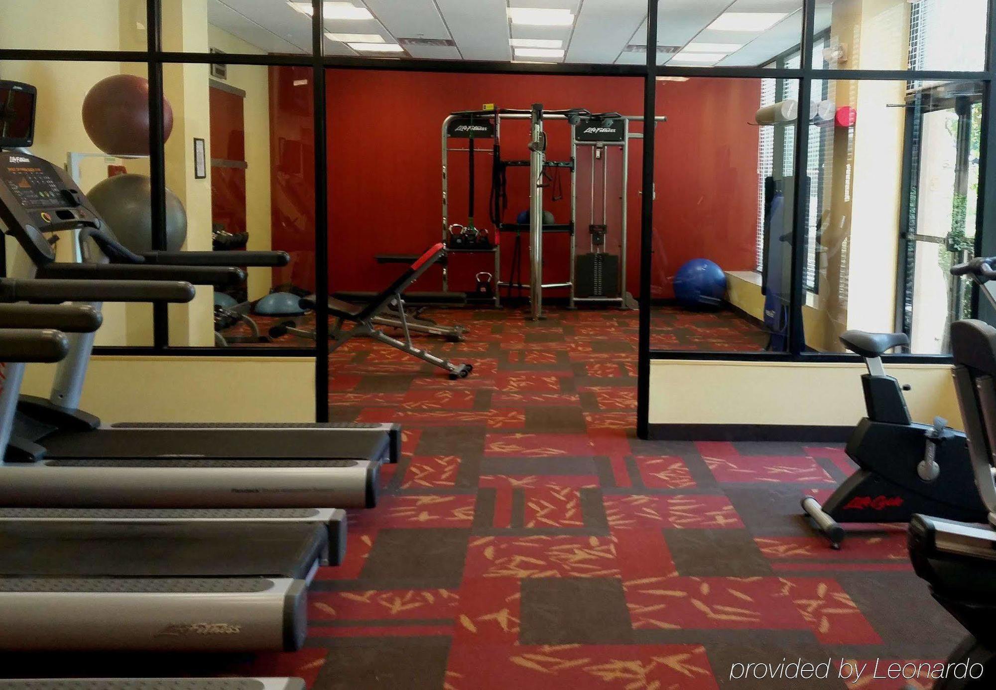מלון Courtyard By Marriott New York Laguardia Airport מראה חיצוני תמונה